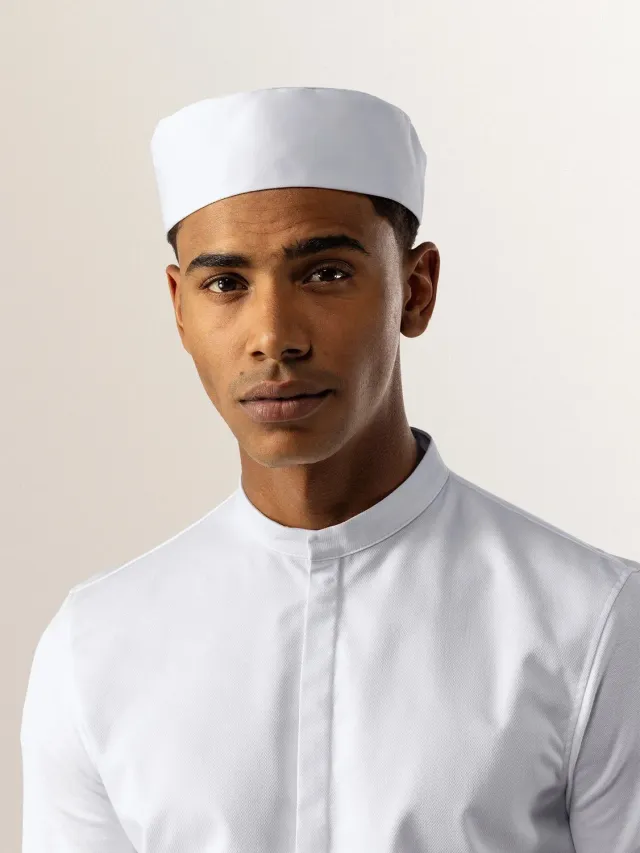 Le Nouveau Chef Cas Spijkers Fez Blanc toque chef